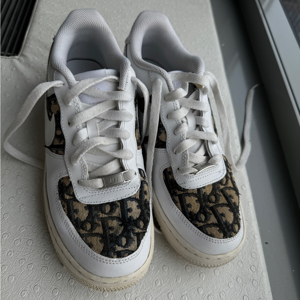 Handmade Nike sneakers size 8 woman